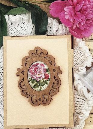 Панно, подвеска «роза», вышивка на полотне, дерево, декор хендмейд, ручная работа