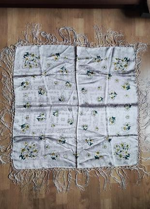 Шелковый платок с бахромой  эдельвейс.3 фото