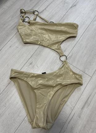 Шикарный золотой купальник