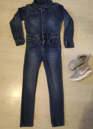 Комбинезон джинсовый