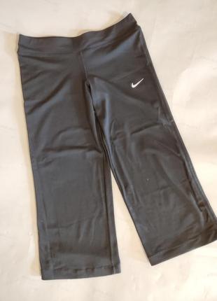 Спортивные бриджи, капри