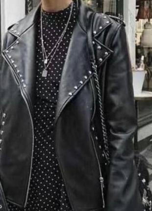 Куртка косуха длинная эко кожа черная с кнопками металлическими4 фото