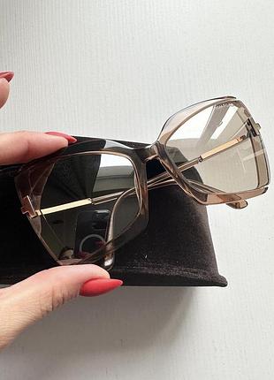 Нові сонцезахисні окуляри tom ford