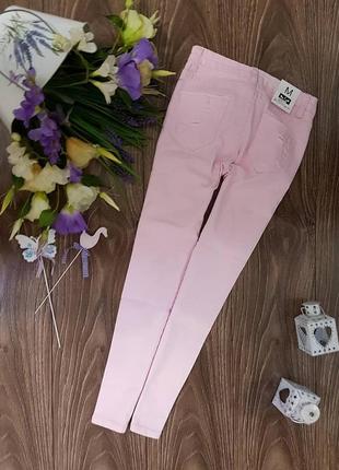 Новые, укороченные джинсы нежно-розового цвета2 фото