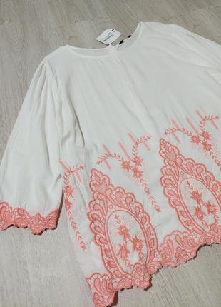 Нова блузка з вишивкою біла2 фото