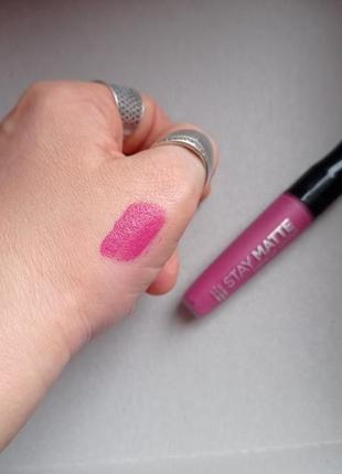 Матовая помада блеск rimmel stay matte