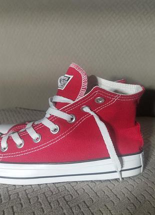 Converse нові кеди