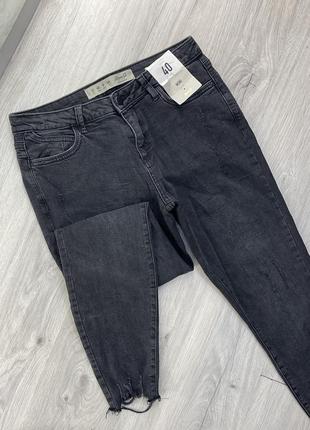 Джинсы с крутым низом denim co высшего качества