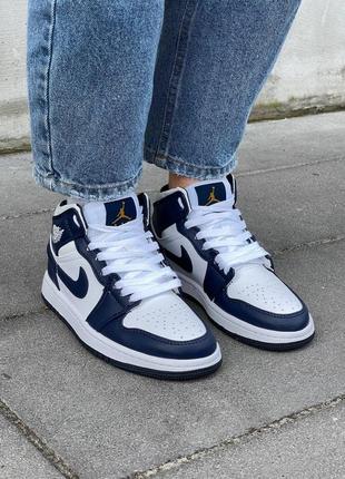 Жіночі кросівки nike air jordan 1 retro mid blue white / smb3 фото