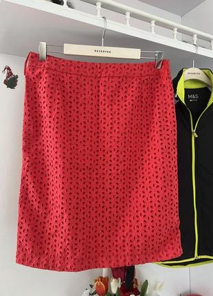 Красная юбка с перфорацией asos