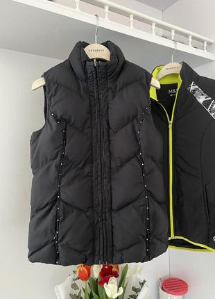 Крутая двусторонняя жилетка marks & spenser