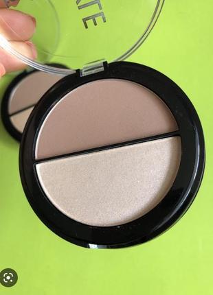 Скульптор плюс хайлайтер для обличчя topface