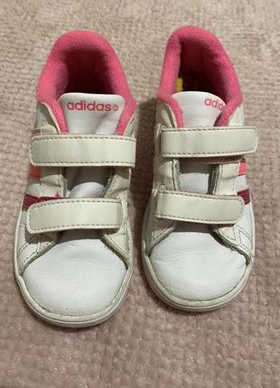 Кроссовки adidas