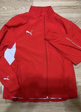 Продам ветровку puma размер наш 50-52