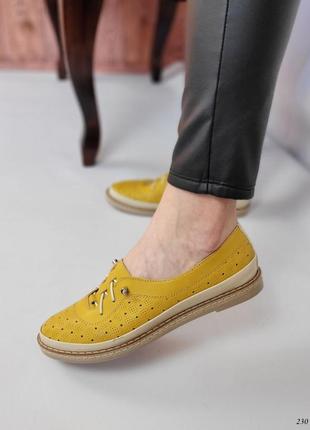 Жовті гірчиця туфлі з натуральної шкіри