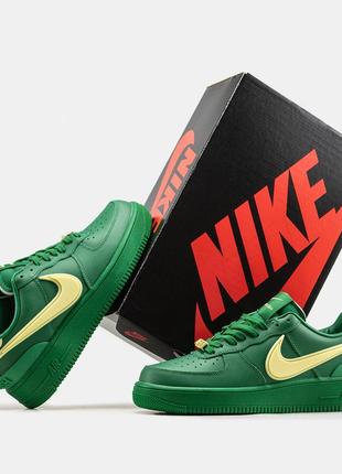 Нова класика в чоловічих кросівках nike air force x ambush