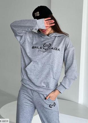 Спортивний костюм