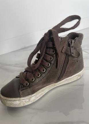 Демисезонные ботинки хайтопы geox, размер 29 в отличном состоянии, удобные, на замке + шнуровка.5 фото