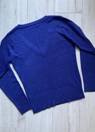 Тонкий свитер джемпер с глубоким вырезом5 фото
