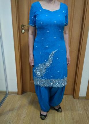 Шикарный индийский наряд платье1 фото