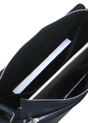 Мужская кожаная офисная сумка для документов формата а4 из натуральной кожи на плечо с клапаном черная6 фото