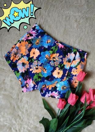 Яркие цветочные скорты (шорты) от new look