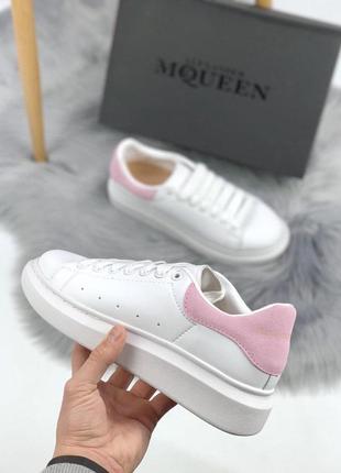 Стильные и очень популярные кеды alexander mcqueen с розовым задником (весна-лето-осень)😍4 фото