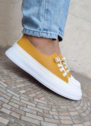 Жовті кеди кросівки мокасини сліпони туфлі балетки екошкіра перфорація