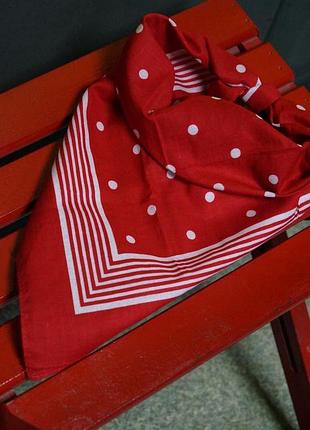 Бандана красная в белый горох
