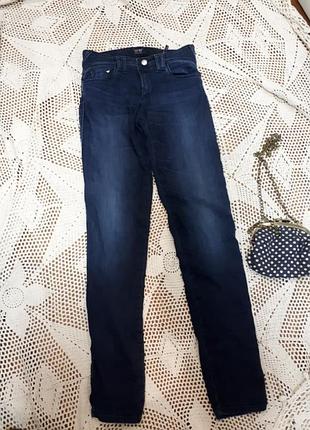 Джинсы