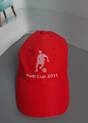 Бейсболка audi