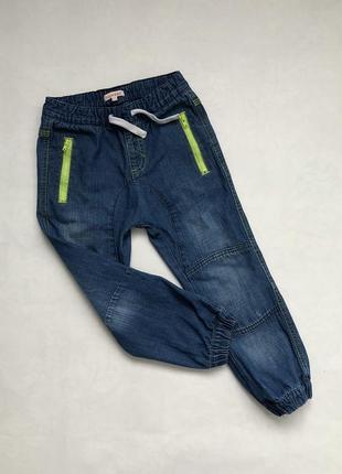 Круті джинси на дівчинку 4-5 років