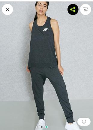 Жіночі класичні спортивні штани nike