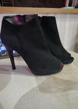 Ботинкибез носка 39