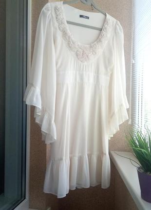 Красиве, романтичне плаття молочного кольору3 фото