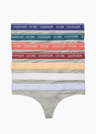 Набір жіночих трусиків - стрінгів від calvin klein