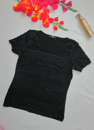Классная стрейчевая черная футболка с мелкими рюшами george