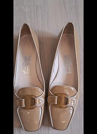 Туфлі salvatore ferragamo