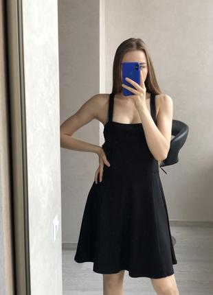 Черное базовое платье со шлевками h&amp;m7 фото