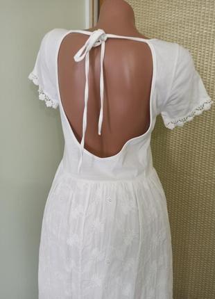 Классное летнее платье с открытой спинкой / прошва / батист с вышивкой3 фото
