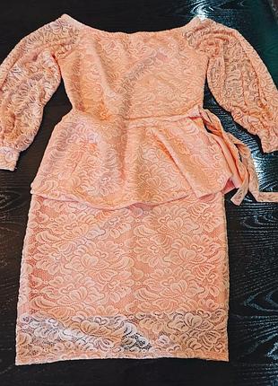 Кружевное платье