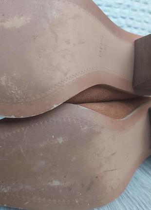 Трендові челсі на підборах mng