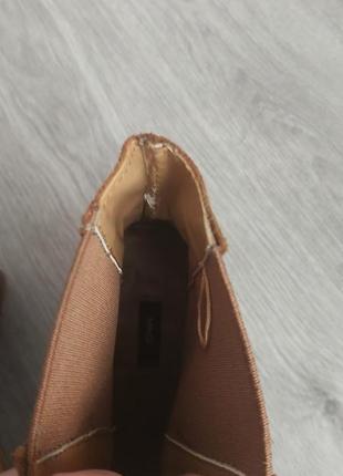 Трендові челсі на підборах mng