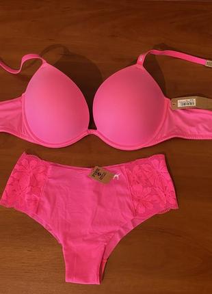 Victoria’s secret 80c (36c)