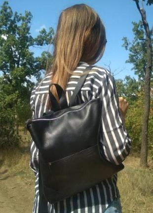 Актуальний чорний рюкзак жіночий з натуральної шкіри