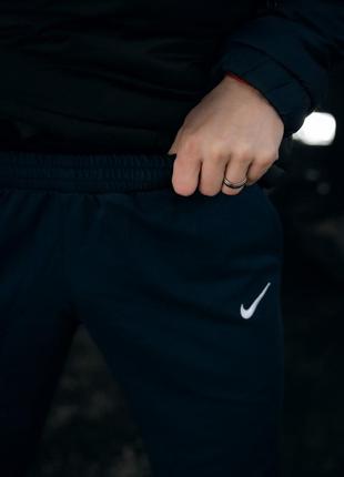 Спортивные штаны трикотаж синие nike (найк)8 фото