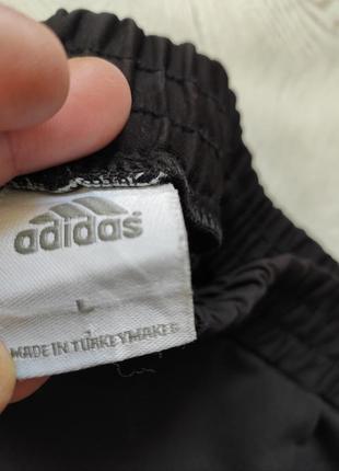 Чорні чоловічі спортивні штани лампасами смужками кишені прямі не вузькі adidas9 фото