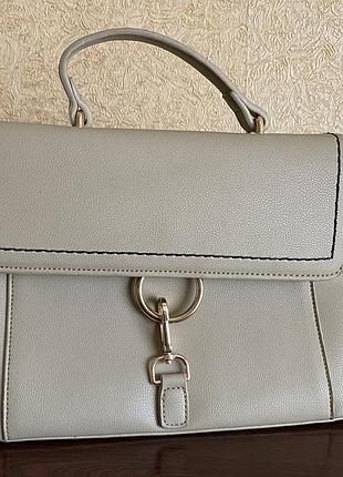 Сумка из штучой кожи. беж. новая