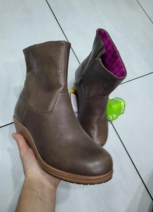 Crocs оригинал! ботинки w7. 37.