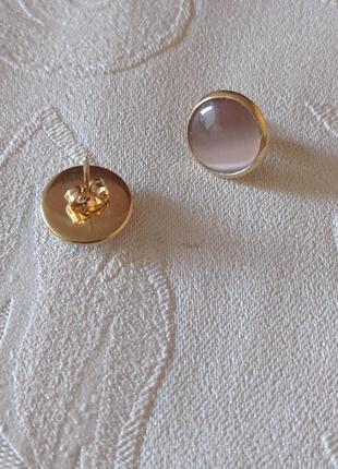 Серьги- гвоздики  женские  кошачий глаз цвет пудры
